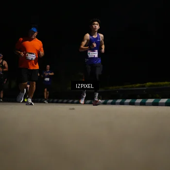 Runner Photo 7351092