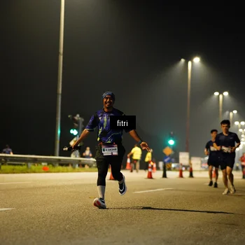 Runner Photo 7351104