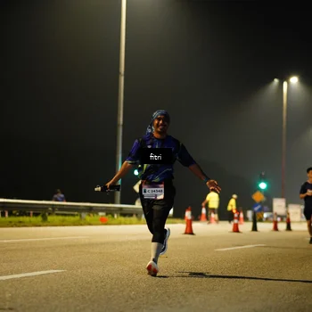 Runner Photo 7351114