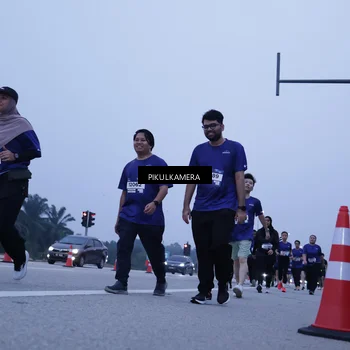 Runner Photo 7351136