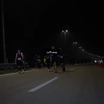 Runner Photo 7351152