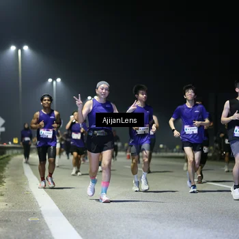 Runner Photo 7351185