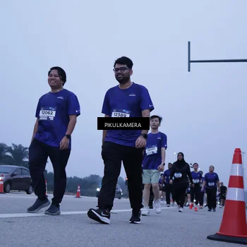 Runner Photo 7351203