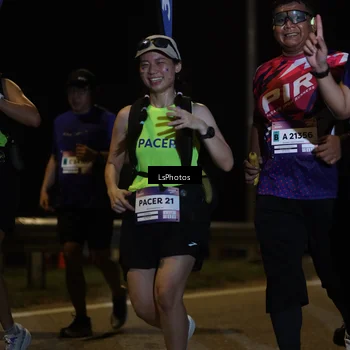 Runner Photo 7351212