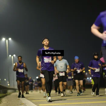 Runner Photo 7351267