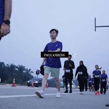Runner Photo 7351275