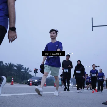 Runner Photo 7351285