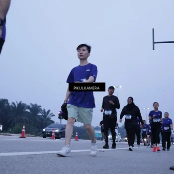 Runner Photo 7351303