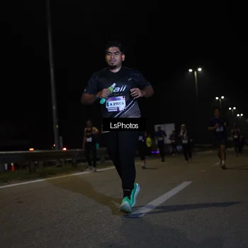 Runner Photo 7351320