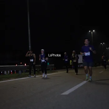 Runner Photo 7351334