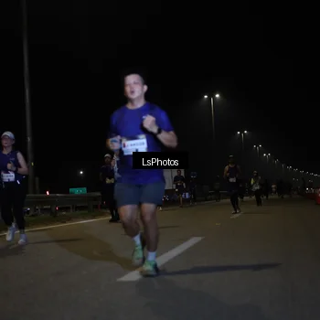 Runner Photo 7351339