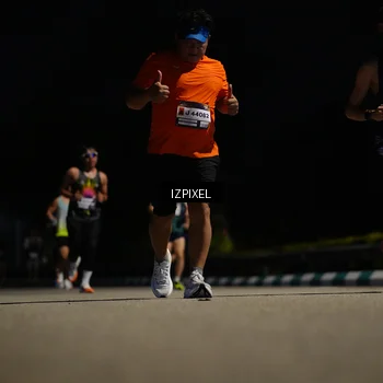 Runner Photo 7351340