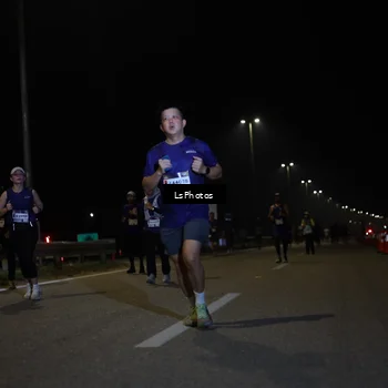 Runner Photo 7351352