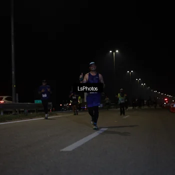 Runner Photo 7351355