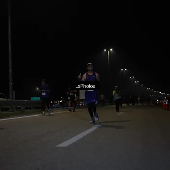 Runner Photo 7351356