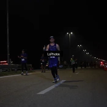 Runner Photo 7351358