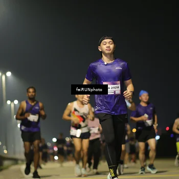Runner Photo 7351372