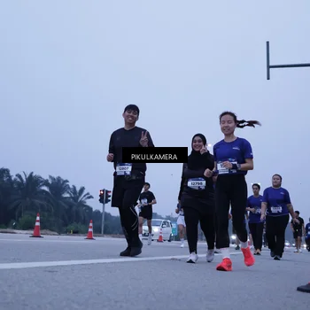 Runner Photo 7351378