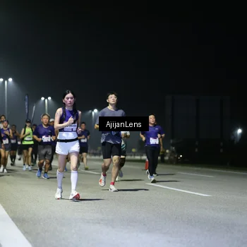 Runner Photo 7351389