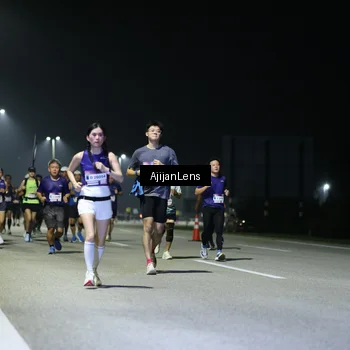 Runner Photo 7351403