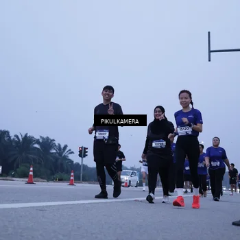 Runner Photo 7351435