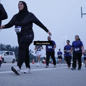 Runner Photo 7351459