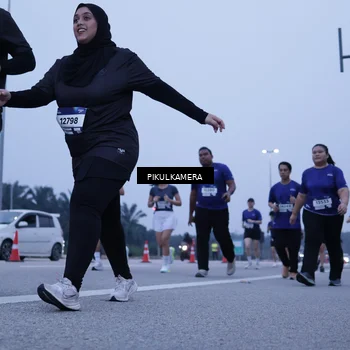 Runner Photo 7351469