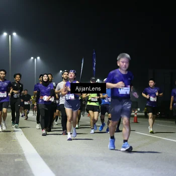 Runner Photo 7351470