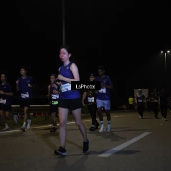 Runner Photo 7351473