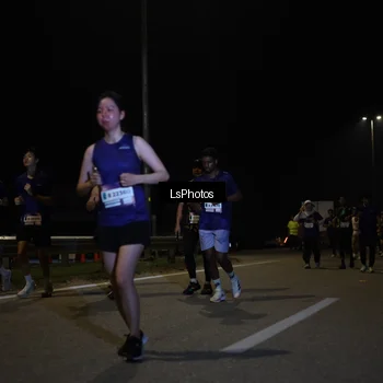 Runner Photo 7351475