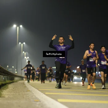 Runner Photo 7351476