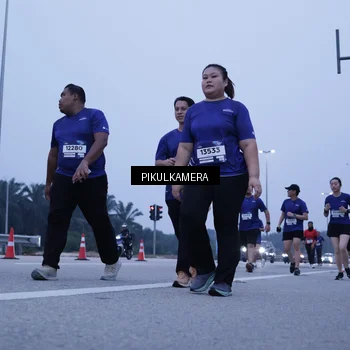 Runner Photo 7351502