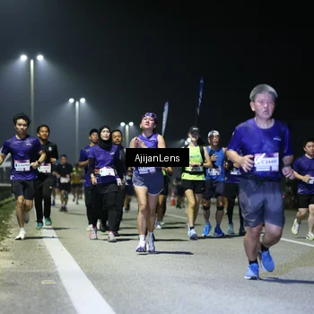 Runner Photo 7351504