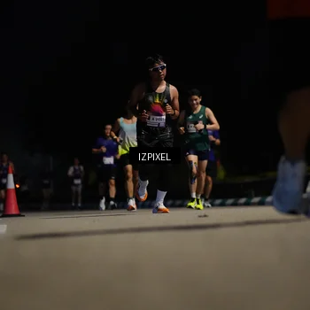 Runner Photo 7351512