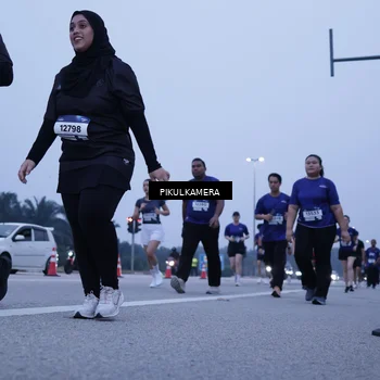 Runner Photo 7351520