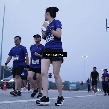 Runner Photo 7351535