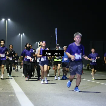 Runner Photo 7351553