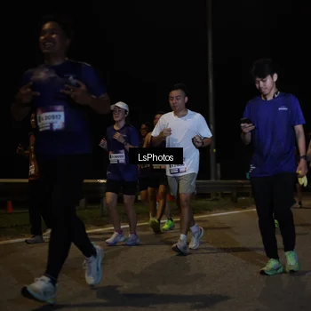 Runner Photo 7351557