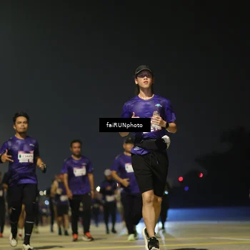 Runner Photo 7351576
