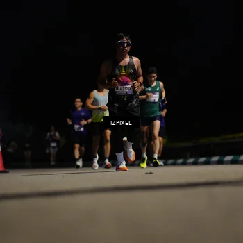 Runner Photo 7351591