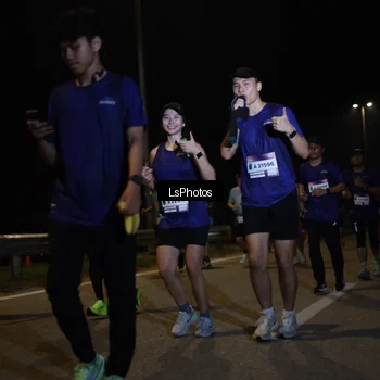 Runner Photo 7351594