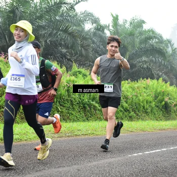 Runner Photo 7351596