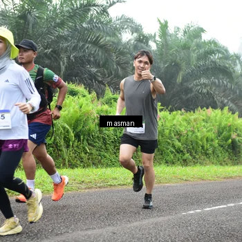 Runner Photo 7351598