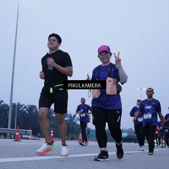 Runner Photo 7351616