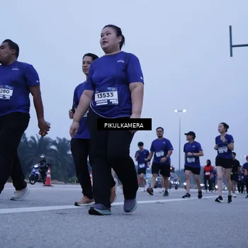 Runner Photo 7351636