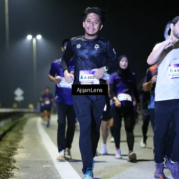 Runner Photo 7351642