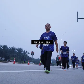 Runner Photo 7351658