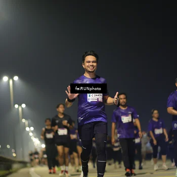 Runner Photo 7351659
