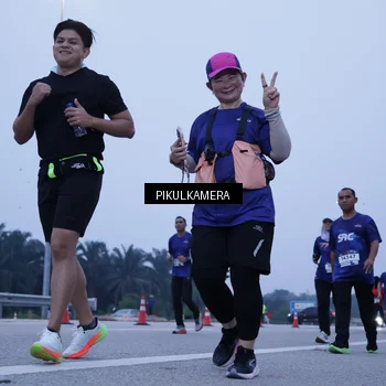 Runner Photo 7351665