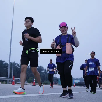 Runner Photo 7351669